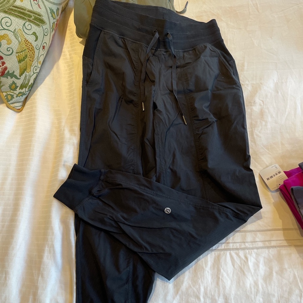Lululemon mid rise dance studio joggers